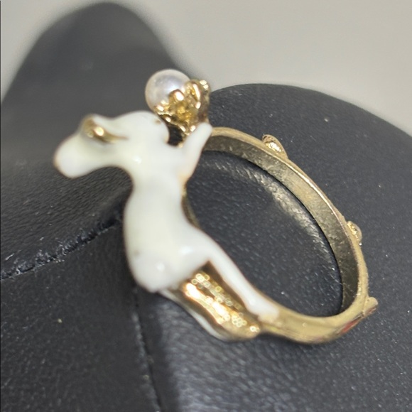 Enamel Bunny Rabbit Pearl Dainty Whinsical Cocktail Ring - Picture 4 of 5